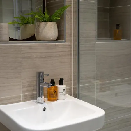 London Mews, Modern - Sleeps 4 Apartamento *