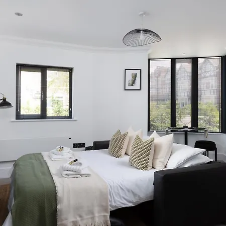 London Mews, Modern - Sleeps 4 公寓