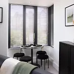 아파트 London Mews, Modern - Sleeps 4 요크
