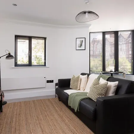 London Mews, Modern - Sleeps 4 요크